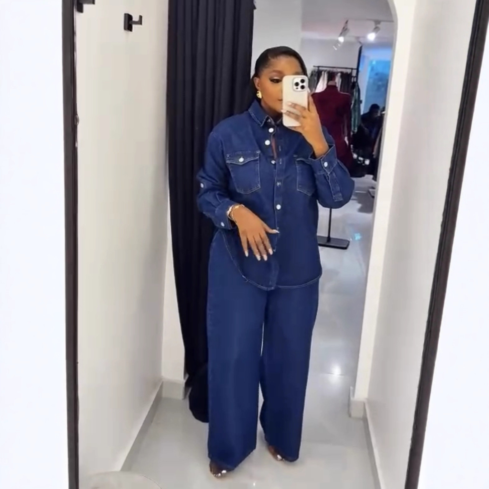 Street Fashion Jeans Women - Комплект из 2 предметов: джинсовая рубашка-куртка