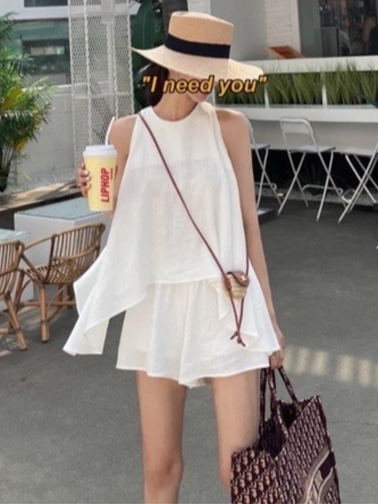 Street Fashion Now - Модный комплект из двух предметов: безрукавка
